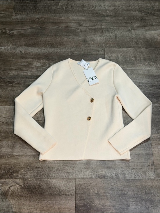 Zara Jackets & Blazers - NWT. Zara Ivory Viscose Blend Tailored Knit Cardigan/Blazer. Size L